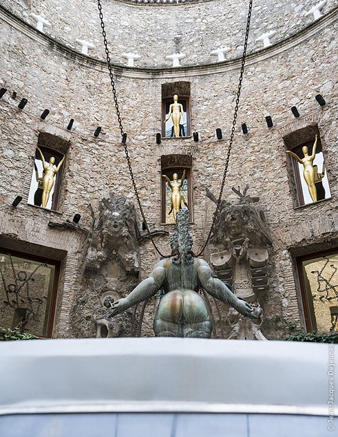 Vers l'entrée du patio