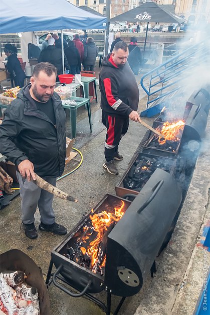 Les braseros sont allumés