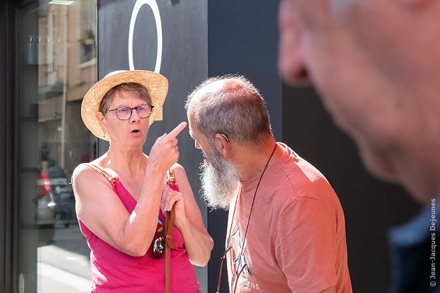 C'est par ici, vous êtes sûr ?