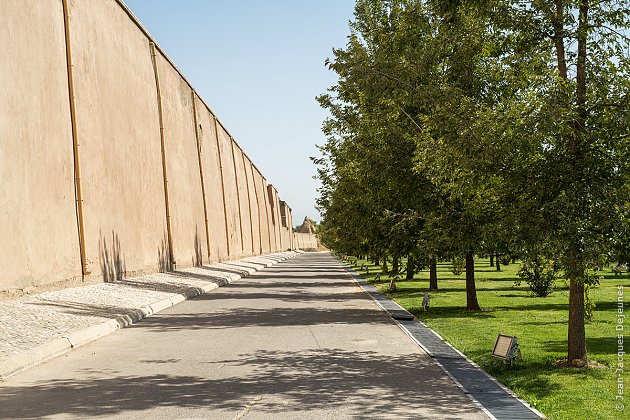 Arrière des fortifications