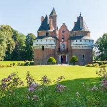 Au sortir du château