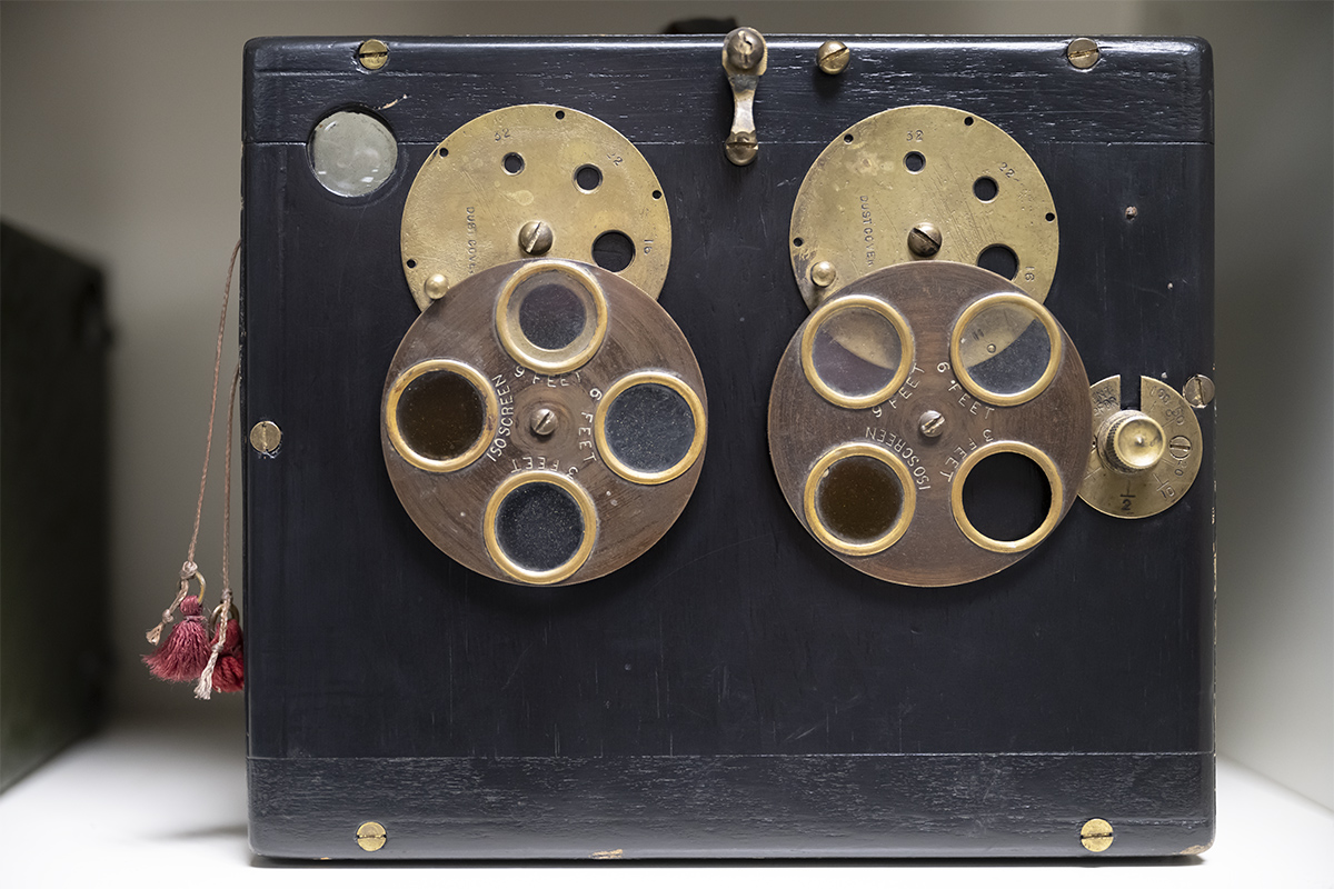 Detective camera stereo 9 x 18 cm