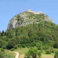 Le château de Montségur pris en 1244 et reconstruit à la fin du XIIIe siècle