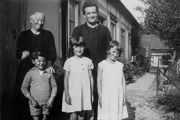 1910 - Famille Doré