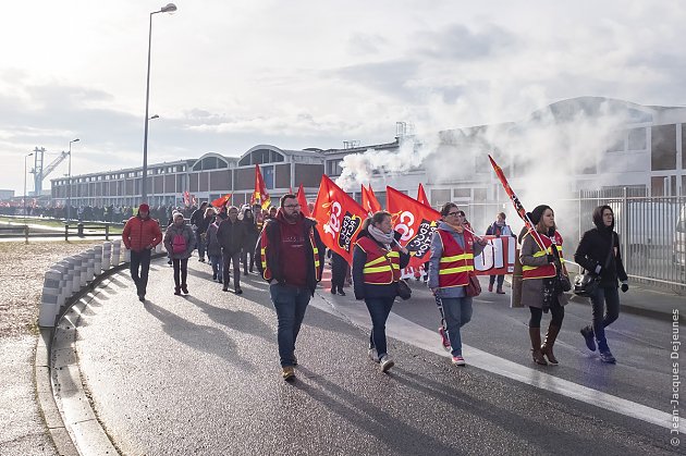 La manif' s'étire