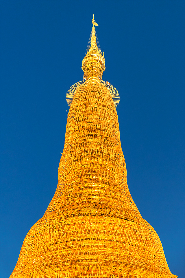 Ombrelle de la Pagode Schwedagon. Yangon, Birmanie